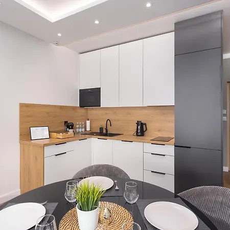 Apartament Prestige Quorum - Nad Odrą - 16 Piętro Wrocław